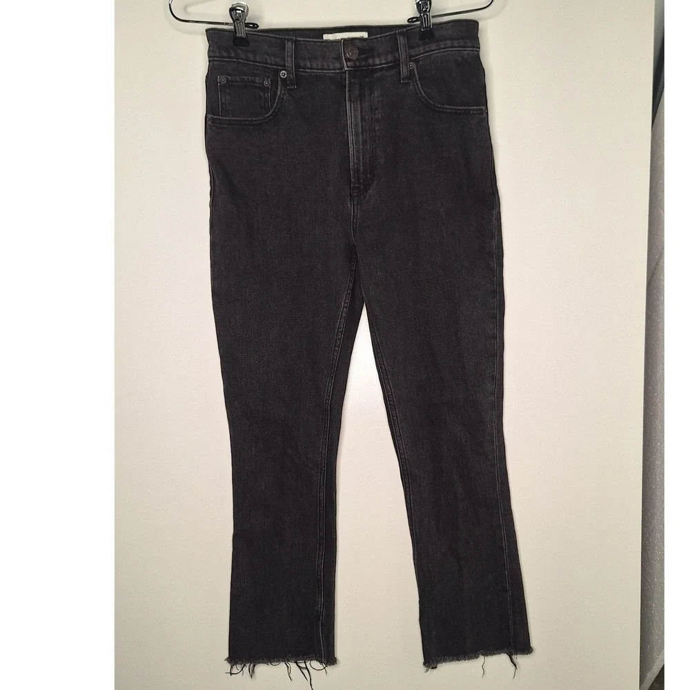 Abercrombie & Fitch The Skinny High Rise Jeans Washed Black Raw Hem 26 2s Womens